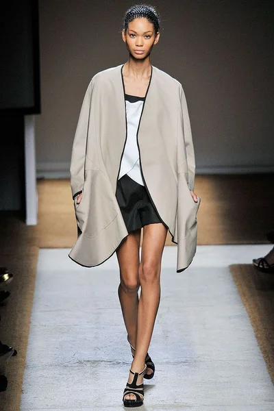 Look 26